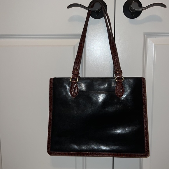 Authentic Brahmin handbag in excellent preowned condition. - Picture 4 of 7